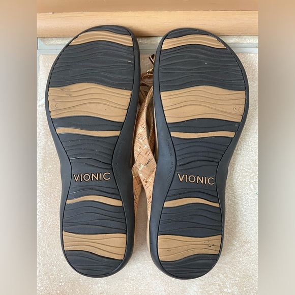Vionic Bow Thong Sandals - Bella in Gold Cork, women’s; size 9 - Picture 4 of 6